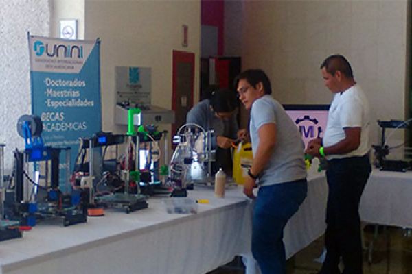 Participación de UNINI México en el Mega Startup Weekend Campeche